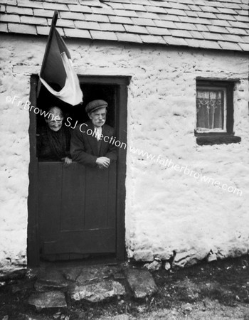 OLD COUPLE AT HALF DOOR  TOLKA COTTAGES